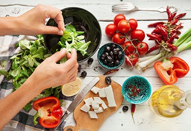 Ingredientes frescos para hacer ensalada de pulpo