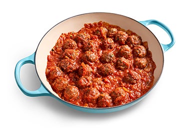 Sartén con albóndigas en salsa amatriciana