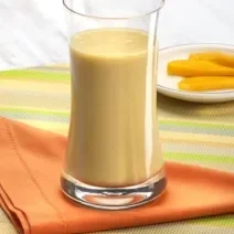 Batido de mango y copoazú con NUTREN® Senior