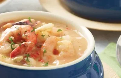 CAZUELA DE MARISCOS CON PATACONES