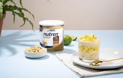 crema Nutren senior de maní con ralladura de limón y pina