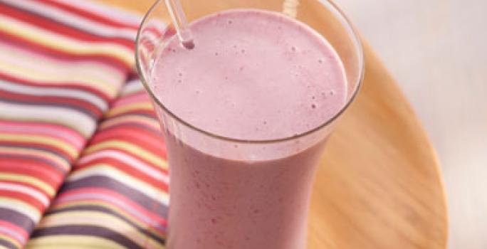 Smoothie NUTREN Senior de frutos rojos y jengibre