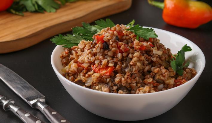 Arroz cremoso NUTREN® Senior con trozos de carne y pimentón