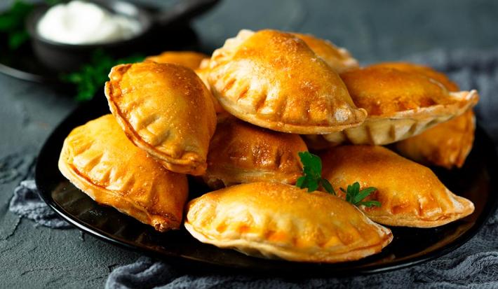 Mini panzerotti con queso y champiñones