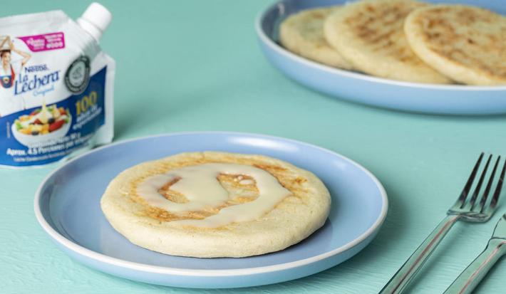 Arepa con LECHE CONDENSADA LA LECHERA®