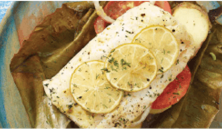 FILETE DE PESCADO ENVUELTO EN HOJA DE PLÁTANO