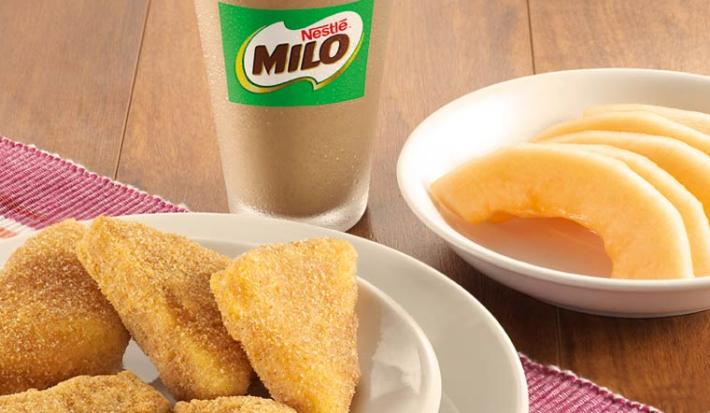 QUESITOS APANADOS ACOMPAÑADOS CON MILO® FRIO